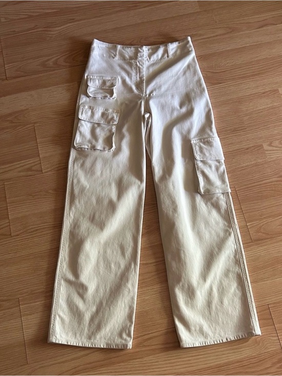 Aritzia Pants - Wilfred Free Aritzia Beige Wide Leg Cargo Pants Women’s 6